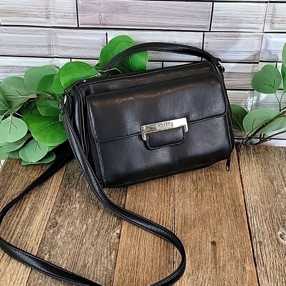 Koltov vegan leather crossbody wallet